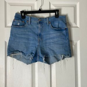 Levis high waisted high rise daisy dukes cut off blue jean shirt shorts sz W31